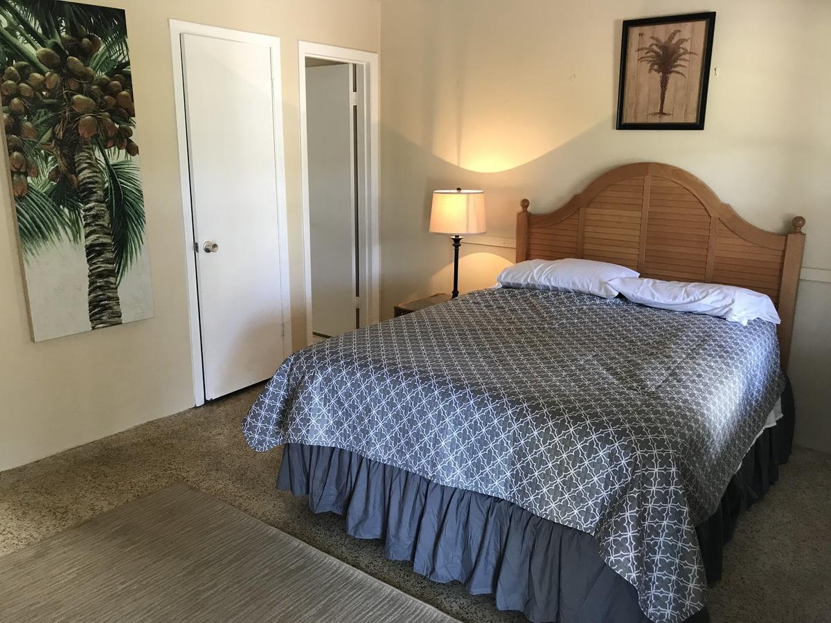 Pennwood Motor Lodge Sebastian Bagian luar foto