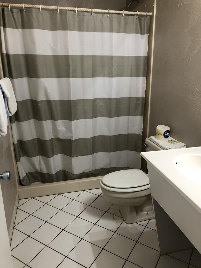 Pennwood Motor Lodge Sebastian Bagian luar foto